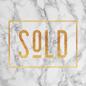 ✨ SOLD! ✨